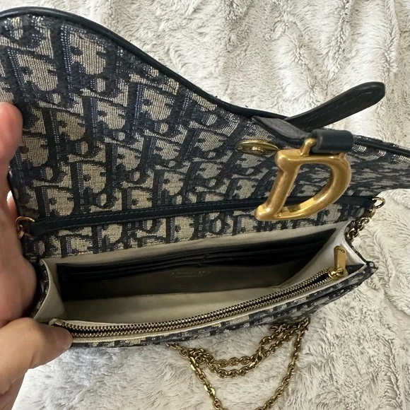 Authentic Dior Saddle Pouch - Picture 4 of 4